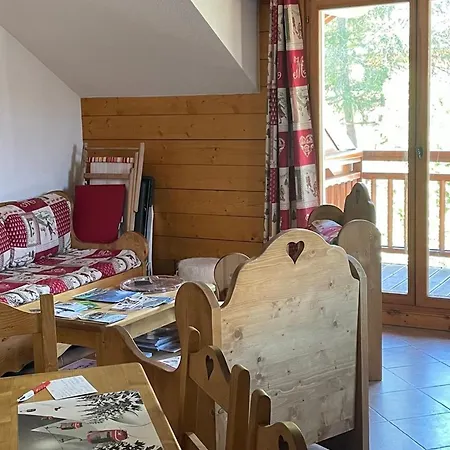 3 Pièces, 4 Pers, Balcon, Parking - Fr-1-263-645 *